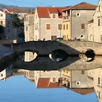 House Tia * فربوسكا
