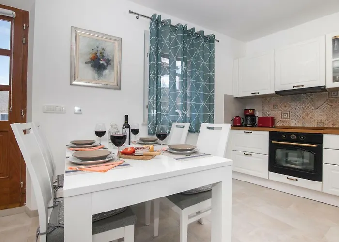 Prázdninový dům House Tia *