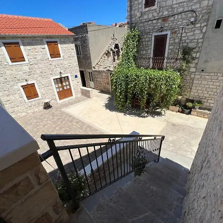 House Tia * Vrboska