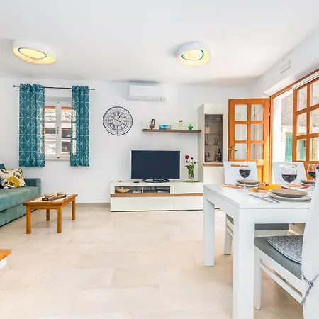 House Tia Tatil Evi Vrboska