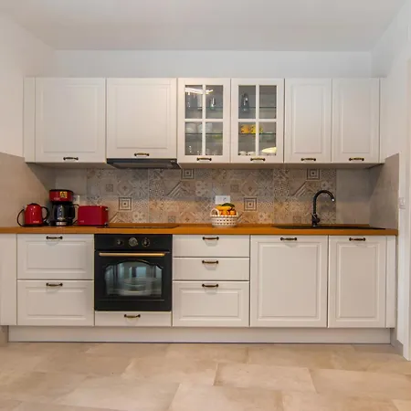 Holiday home House Tia Vrboska