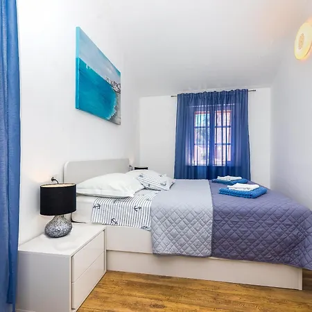 House Tia Holiday home Vrboska