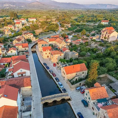 Tatil Evi House Tia Vrboska