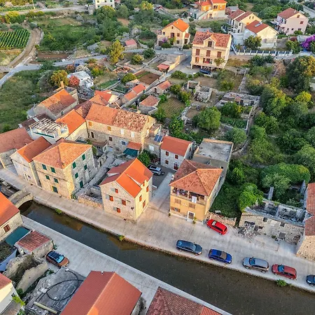 Tatil Evi House Tia