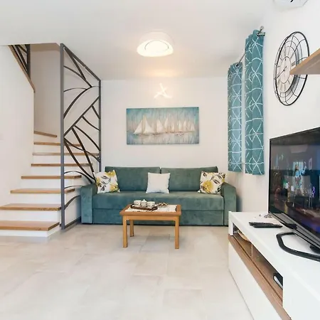 House Tia * فربوسكا