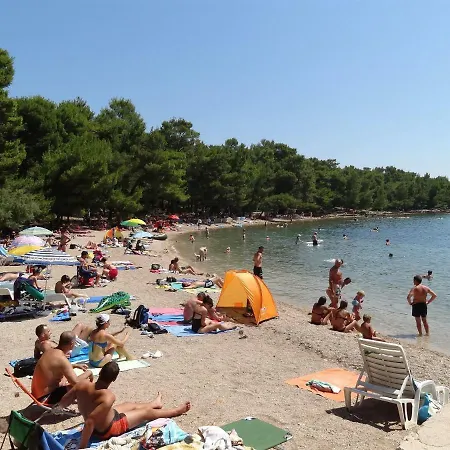 House Tia Semesterbostad